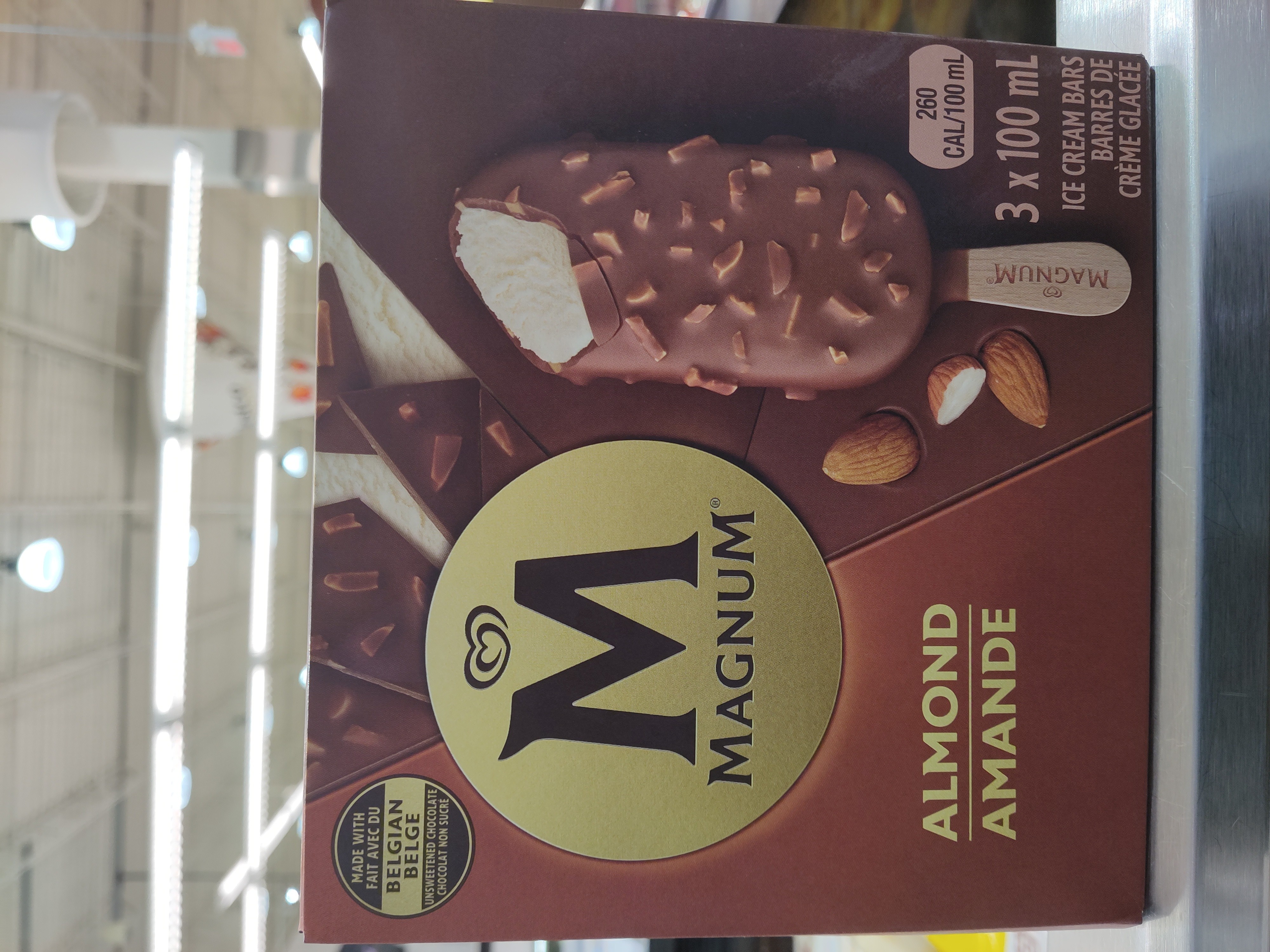 magnum-white-ice-cream-bars-almond